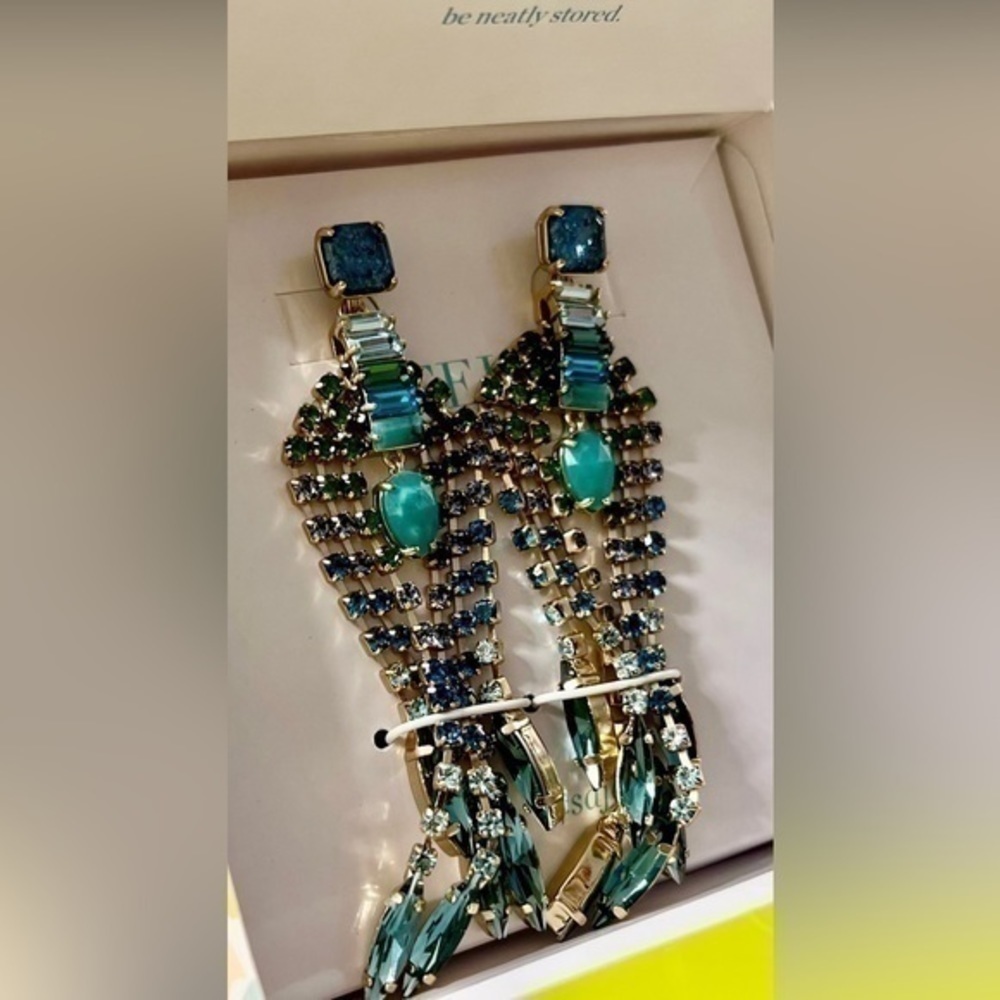 Stella & Dot Women’s 2 in 1 Convertible Chandelier Earrings - Picture 4 of 5